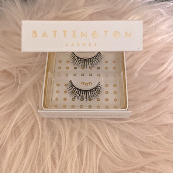 Battington Monroe 3D Silk Strip Eyelashes - Picture 2 of 4